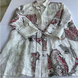 Nice and casual  100% linen top.